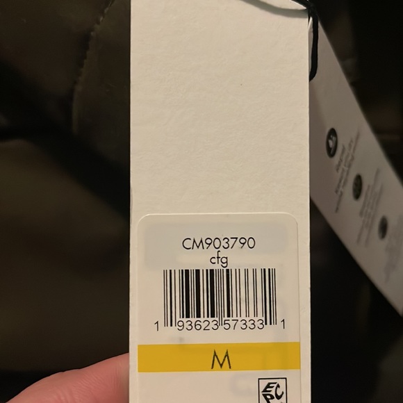 Calvin Klein Medium Winter Jacket - Picture 8 of 8